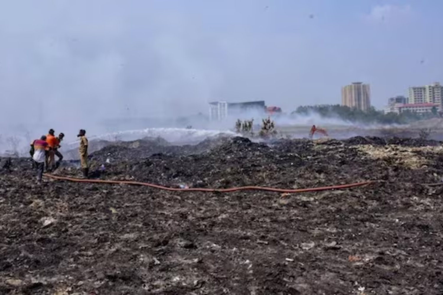kochi landfill fire